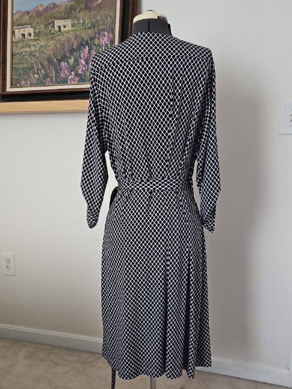 Calvin Klein Black and White Geometric Midi Wrap Dress - Picture 4 of 6